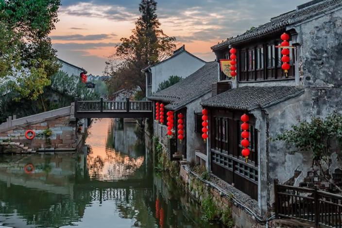 碧玉清溪 象往之地丨地道江川味——酸木瓜火腿鸡
